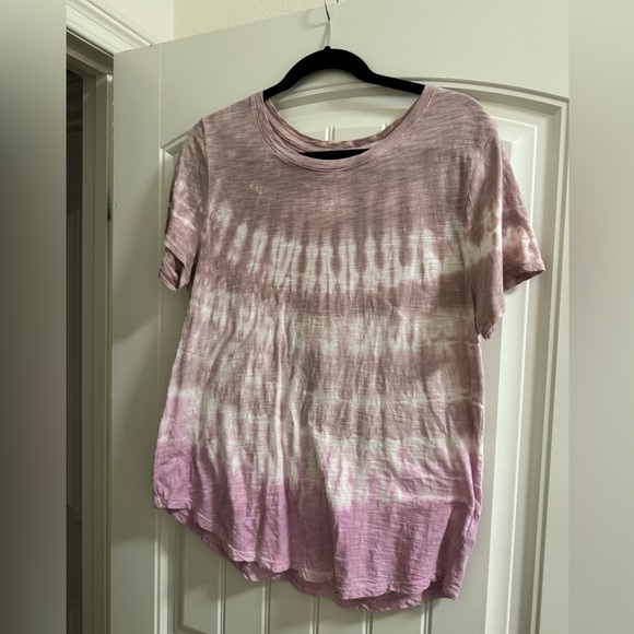 BNWOT Old Navy EveryWear Tie Dye Tee - Picture 1 of 2